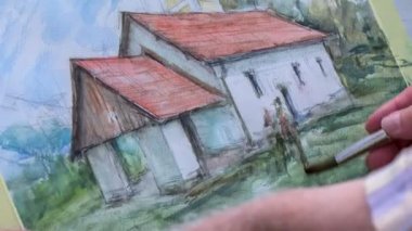 ressam bir kilise resmini boyama