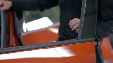 adam kapanış kapı