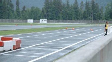 Yarış pisti sepeti rekabet