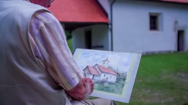 Artista criando sua nova obra de arte — Vídeo de Stock