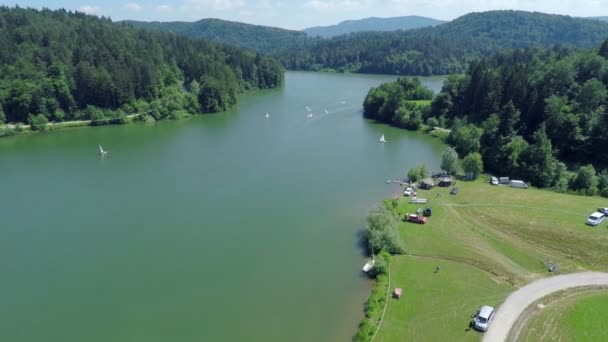 Atemberaubender Blick auf den See — Stockvideo