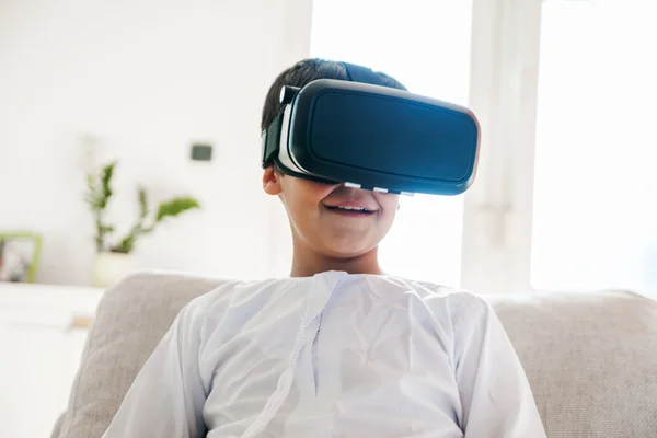 Arabian Boy Using VR Headset — Stock Photo, Image