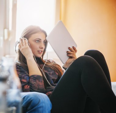 kız öğrenci öğrenme