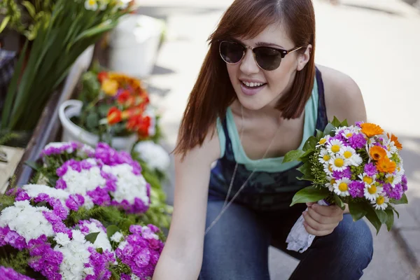 Young Woman At The Florist Shop — Stock Photo, Image