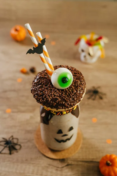 Idea Tavolo Delle Feste Halloween Bambini Freak Monster Shake Decorato — Foto Stock
