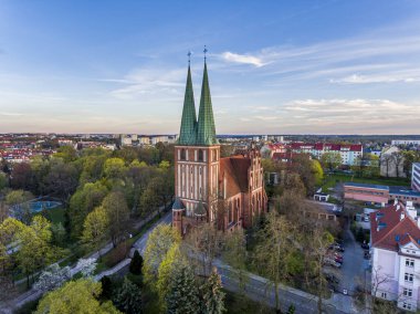 Polonya Kraliçemizin Olsztyn 'deki garnizon kilisesi.