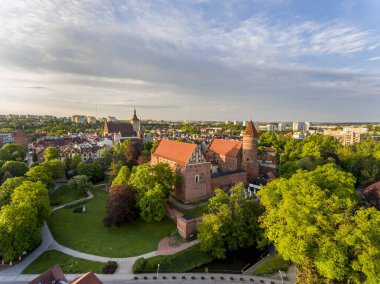 Olsztyn 'deki Sıcak Kale Bölümü - Olsztyn şehrinin Panorama' sı Bir kuşun gözünden