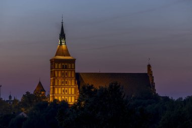 St. Jakub ve Olsztyn 'deki şato - İyi akşamlar.