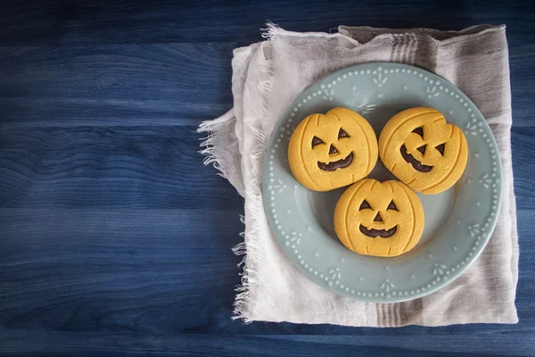 Halloween pumpkin cookies celebration with copy space — Stock Photo, Image