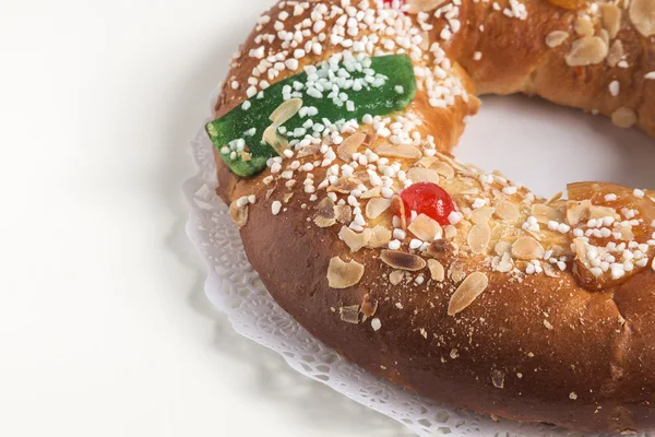 Kings cake, Roscon de Reyes, espagnol traditionnel sucré à manger i Images De Stock Libres De Droits