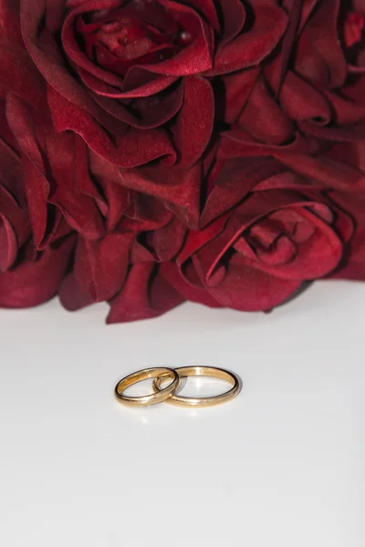 Alyans Sevgiliye ile