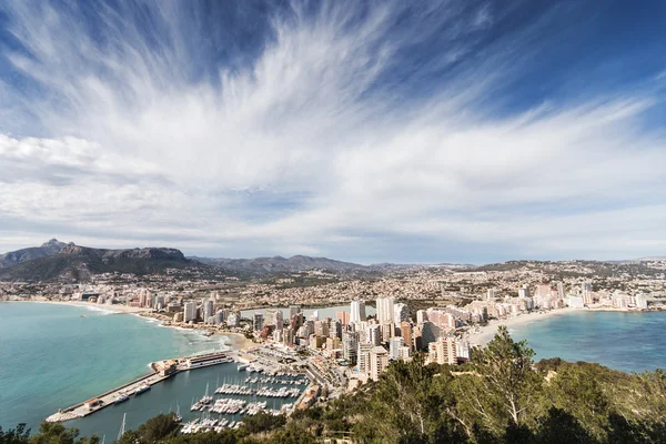 Pohled na turistické město, Calpe, Španělsko — Stock fotografie