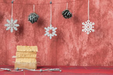 Turron, tipik İspanyol Noel tatlı Noel için ben hizmet