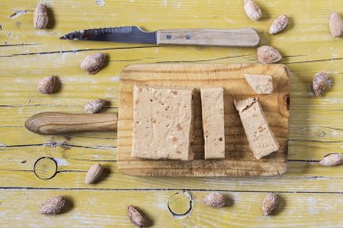 Turron, tipik İspanyol Noel tatlısı