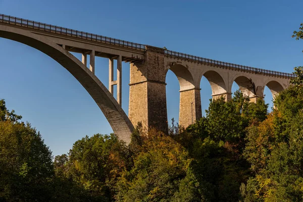 Isernia Molise Italien Eisenbahnbrücke Santo Spirito Aussicht — Stockfoto
