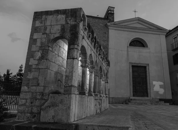 Isernia Molise Kardeşlik Çeşmesi Isernia Şehrinin Bir Sembolü Olduğu Kadar — Stok fotoğraf