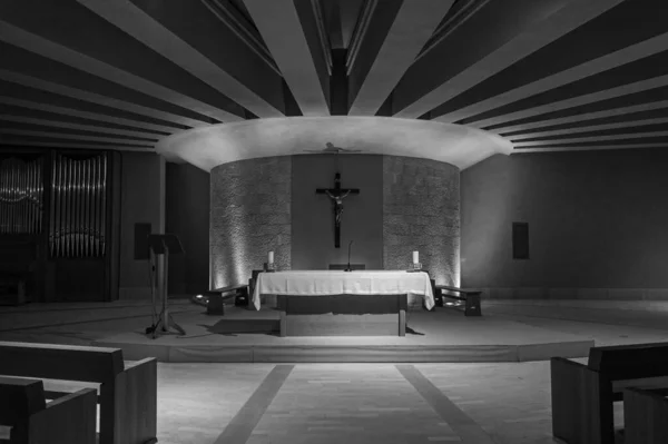 圣乔凡尼 罗通多Pio神父的教堂 — 图库照片