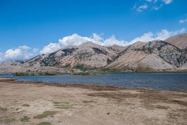 Matese Bölge Parkı. Campania 'nın korunan doğal bir bölgesidir. 1993 bölge yasası ile kurulmuş olup, 2002 yılında faaliyete geçmiştir..