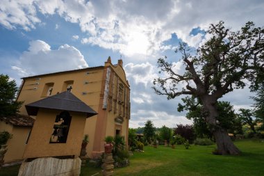 Bernardella, Ascoli Piceno, Marche. Madonna della Consolazione Sığınağı. Görünüm