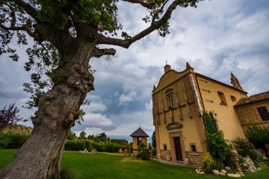 Bernardella, Ascoli Piceno, Marche. Madonna della Consolazione Sığınağı. Görünüm