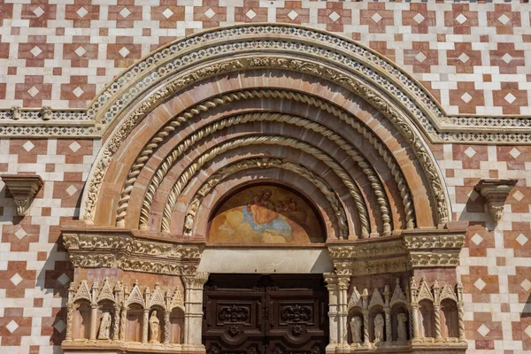Aquila Abruzos Basílica Santa Maria Collemaggio Símbolo Religioso Ciudad Que — Foto de Stock