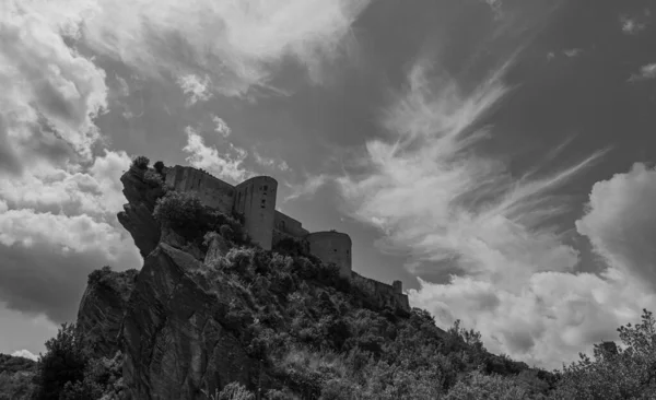 Roccascalegna Castello Medievale Castello Roccascalegna Una Struttura Difensiva Situata Nel — Foto Stock