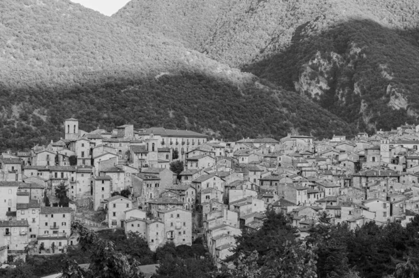 Scanno Aquila Abruzja Scanno Jest Włoskim Miastem Liczącym 1782 Mieszkańców — Zdjęcie stockowe