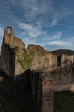 Isernia, Molise, S. Spirito Göksel Manastırı 'nın kalıntıları. Görünüm.