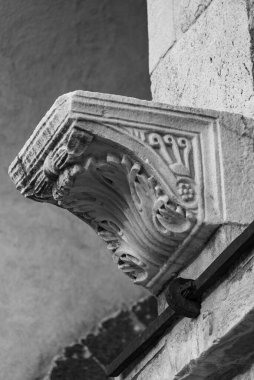 Benedictine AbBenedictine Manastırı Formis, Capua, Campania, İtalya 'da. Kilise San Michele Arcangelo.bey of SantAngelo in Formis, Capua, Campania, İtalya 'ya adanmıştır. Kilise San Michele Arcangelo 'ya adanmıştır..