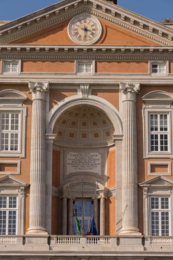 Caserta, Campania, İtalya, Vanvitellian Sarayı. Caserta 'da parkı olan bir kraliyet sarayı. Burası dünyanın en büyük kraliyet evi..