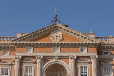 Caserta, Campania, İtalya, Vanvitellian Sarayı. Caserta 'da parkı olan bir kraliyet sarayı. Burası dünyanın en büyük kraliyet evi..