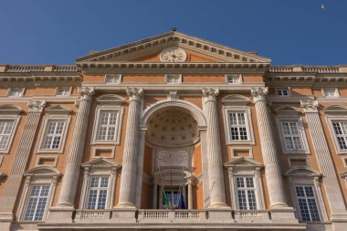 Caserta, Campania, İtalya, Vanvitellian Sarayı. Caserta 'da parkı olan bir kraliyet sarayı. Burası dünyanın en büyük kraliyet evi..