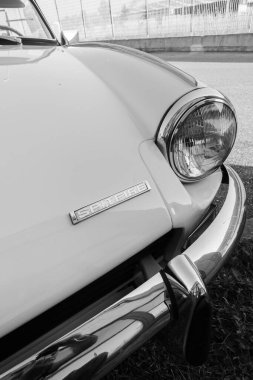 Klasik bir İngiliz otomobil üretimi olan Spitfire, 1962 ve 1980 yılları arasında Triumph Motor Company tarafından üretilen örümcektir. Mk3 sürümü 1967 'den itibaren inşa edilmiştir..