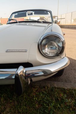 Klasik bir İngiliz otomobil üretimi olan Spitfire, 1962 ve 1980 yılları arasında Triumph Motor Company tarafından üretilen örümcektir. Mk3 sürümü 1967 'den itibaren inşa edilmiştir..