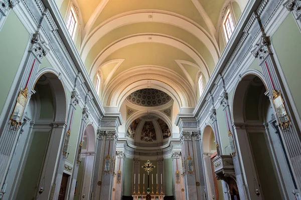 Fucecchio San Giovanni Battista学院教堂 它以圣乔凡尼 巴蒂斯塔命名 座落于今天的维托里奥 韦尼托广场 位于古代教区教堂的原址上 — 图库照片
