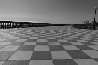 Mascagni Terası Livorno 'nun en zarif ve çağrıştıran yerlerinden biridir ve Viale Italia' nın kıyısındaki deniz kenarında yer almaktadır..