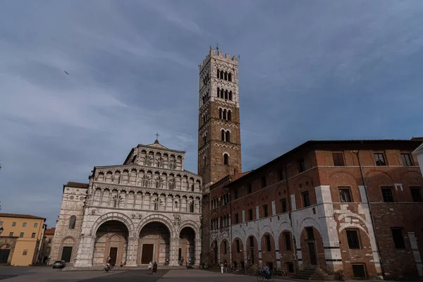 Katedrális San Martino Katolikus Istentiszteleti Hely Város Lucca Hagyomány Szerint — Stock Fotó