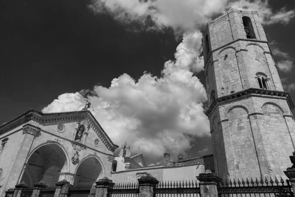 Sanctuaire San Michele Arcangelo Est Situé Monte Sant Angelo Sur — Photo