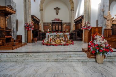 San Clemente Katedrali İtalya 'nın Campania kentindeki Teano şehrinin başlıca ibadet yeridir..
