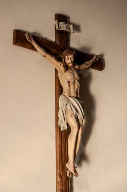 Isernia, Molise. Havari Aziz Petrus Katedrali, Isernia şehrinin en önemli Katolik binasıdır..