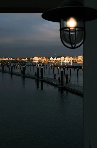 Horizonte Luebeck Travemnde Está Iluminado Por Sol Naciente Cielo Está — Foto de Stock