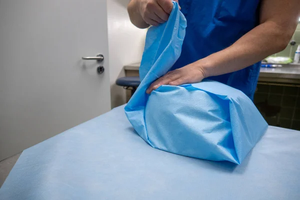 Hospital Sterilization Department Surgical Saline Dish Wrapped Paper — Stock Fotó