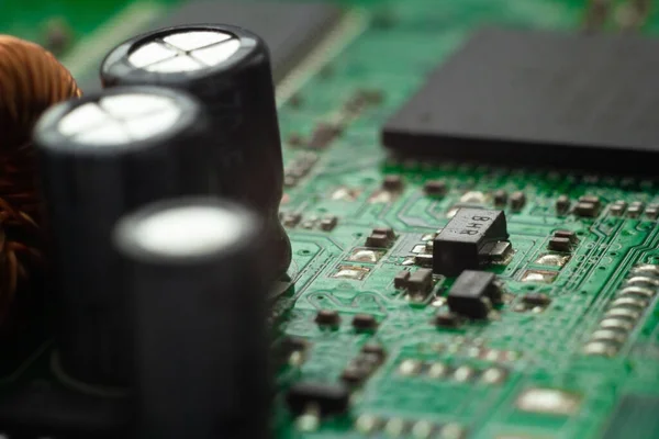 Yüzeye monte edilmiş SMD cihazlı PCB yazdırılmış devre kartı