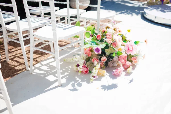 Decorative design of a wedding chair with flowers. — Stock Photo, Image