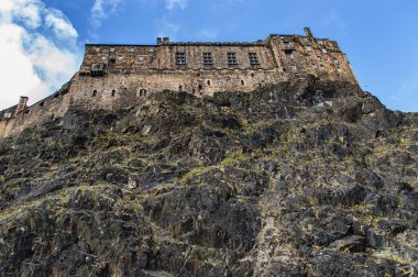 üstünde belgili tanımlık tepe-in tepe Edinburgh, İskoçya Edinburgh Kalesi.
