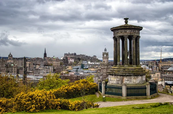 Calton Hill i Edinburgh - Skottland — Stockfoto