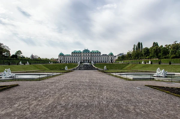 Палац Бельведер, Відень Австрія — стокове фото