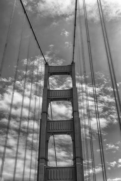 Torre Golden Gate Bridge São Francisco — Fotografia de Stock