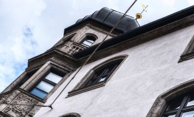 Münih şehir merkezindeki eski binanın bir parçası. Almanya