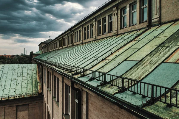 Střecha Deutsches Museum Zatažený Den Zinkovou Střechou Popředí — Stock fotografie